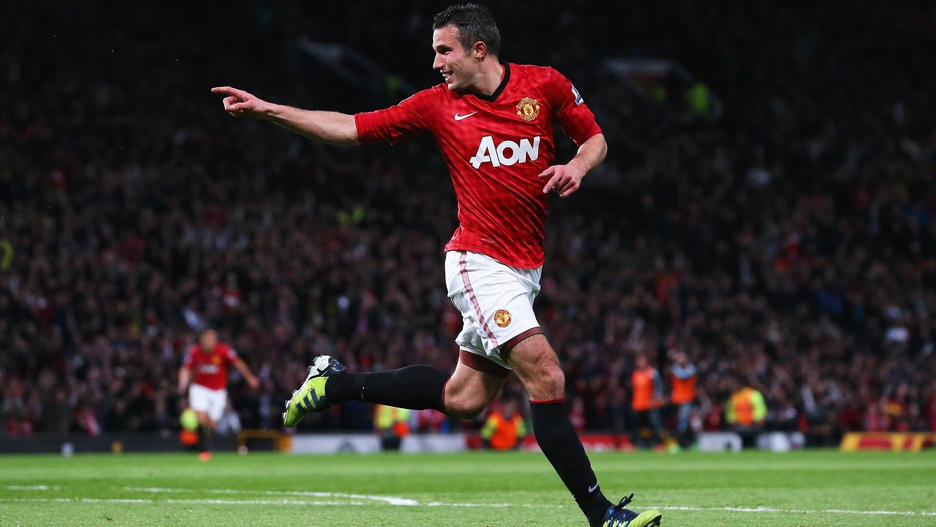 世界杯后：球员平均身高数据略升 门将与中后卫长人化趋势延续