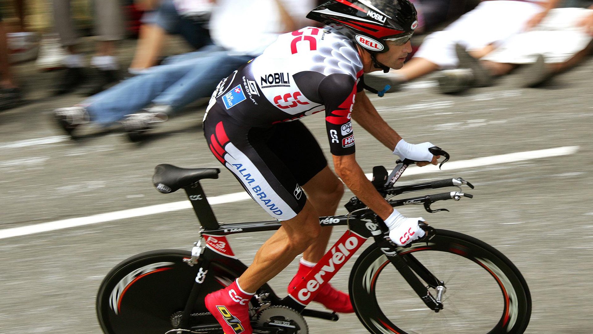 世界杯后:球员平均身高数据略升 门将与中后卫长人化趋势延续